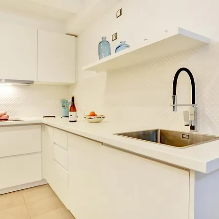 Seagreen Deluxe Cotillo